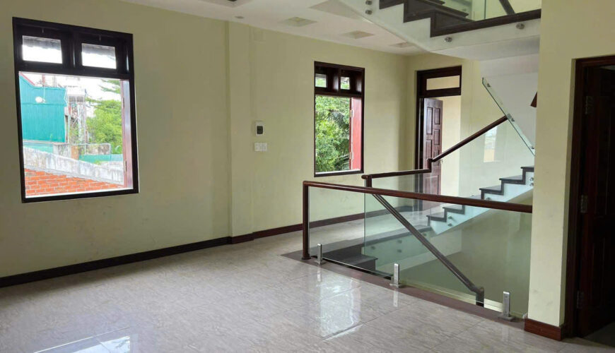 L088 nha mat tien nguyen khuyen (4)